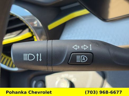 Used 2025 Chevrolet Trax LT FWD image 10