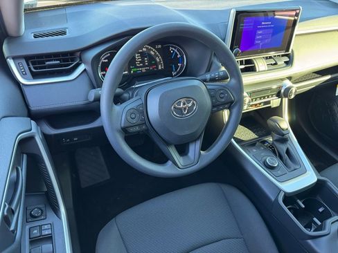 Certified 2025 Toyota RAV4 LE image 16