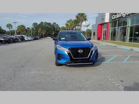 New 2025 Nissan Kicks Play S image 19