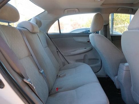 Used 2009 Toyota Corolla LE w/ All Weather Guard Pkg FWD image 27