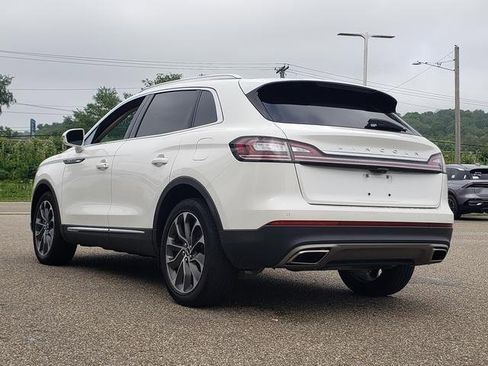 Used 2022 Lincoln Nautilus Reserve image 5