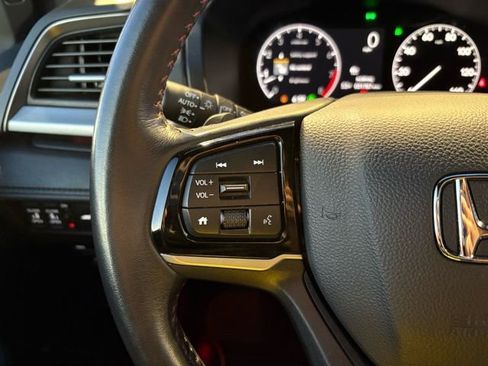 Used 2025 Honda Odyssey Sport-L image 16