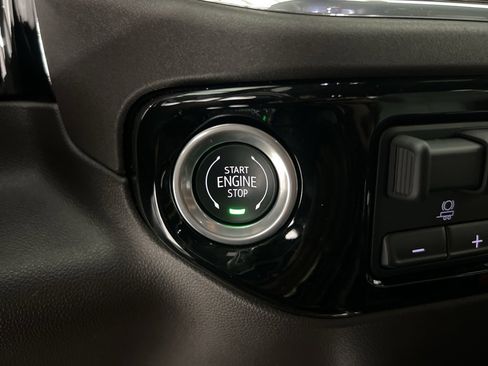 Used 2024 Chevrolet Silverado 1500 LT Trail Boss w/ Convenience Package II image 16