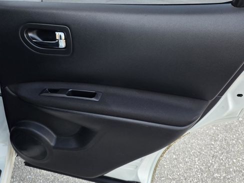 Used 2014 Nissan Rogue S w/ Convenience Package image 13