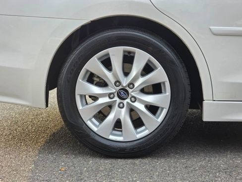 Used 2017 Subaru Legacy 2.5i Premium image 40