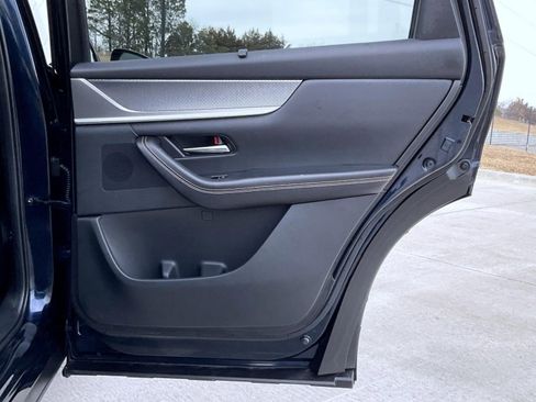 Certified 2025 MAZDA CX-90 3.3 Turbo w/ Preferred Package image 17