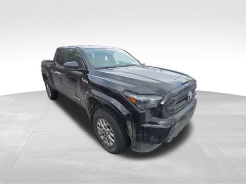 Used 2024 Toyota Tacoma SR5 image 8