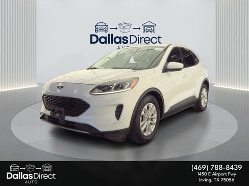Used 2020 Ford Escape SE image 5