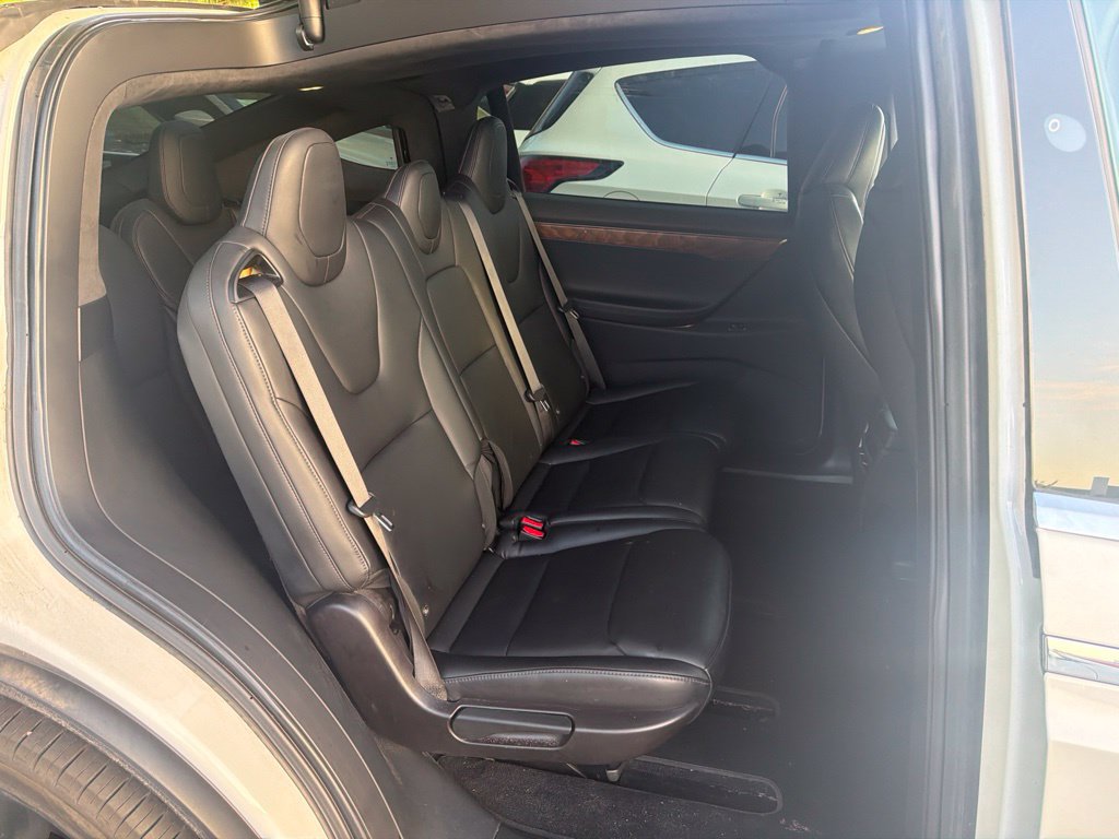 Used 2020 Tesla Model X Long Range AWD/4WD image 4