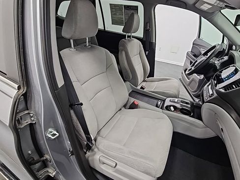 Used 2021 Honda Pilot EX image 41