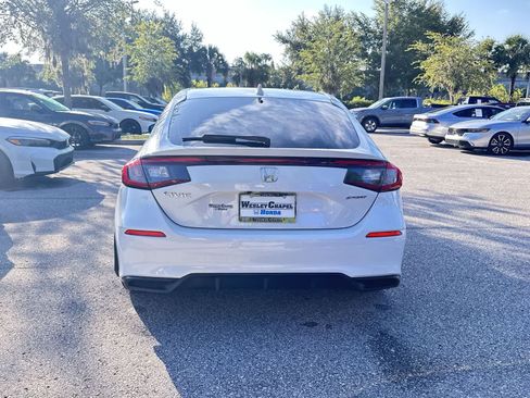 Used 2023 Honda Civic Sport image 5