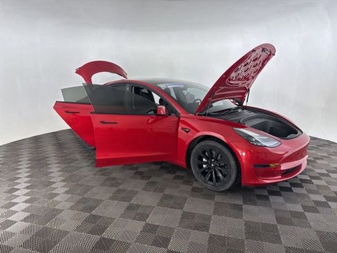 Used 2021 Tesla Model 3 Standard Range Plus image 15