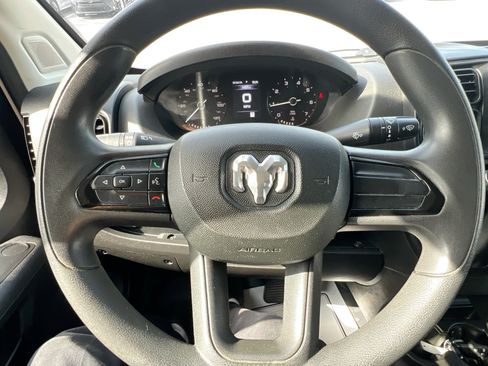 Used 2023 RAM ProMaster 2500 FWD image 18