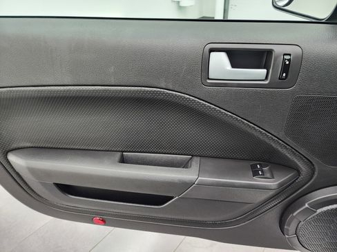 Used 2007 Ford Mustang GT image 45