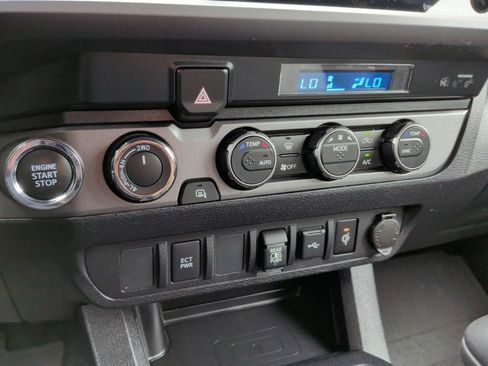 Used 2023 Toyota Tacoma TRD Sport AWD/4WD image 23