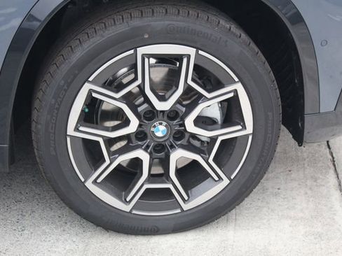 Used 2026 BMW X1 xDrive28i w/ Technology Package image 11