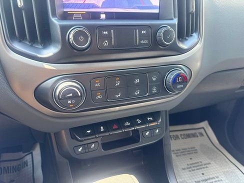 Used 2019 Chevrolet Colorado Z71 AWD/4WD image 21