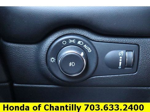 Used 2022 Dodge Durango GT image 16