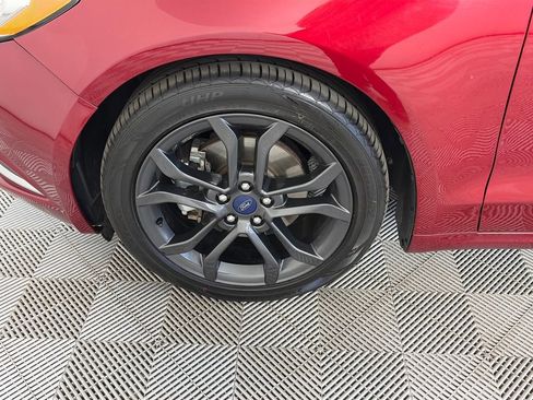Certified 2018 Ford Fusion SE w/ Equipment Group 201A FWD image 8
