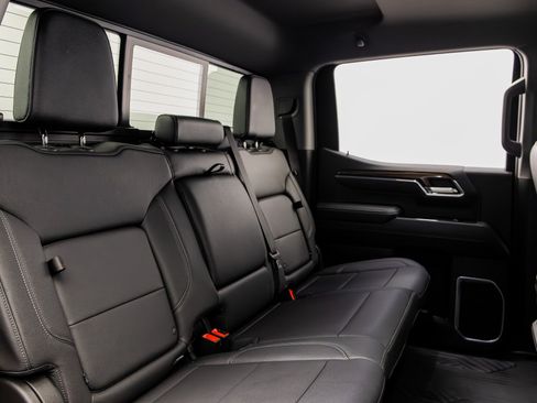 Used 2024 Chevrolet Silverado 1500 LT AWD/4WD image 32