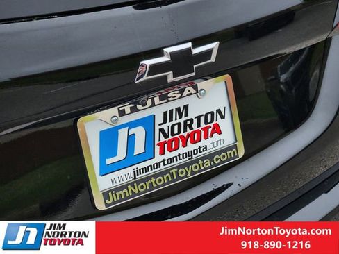 Used 2022 Chevrolet Equinox RS w/ RS Leather Package FWD image 12