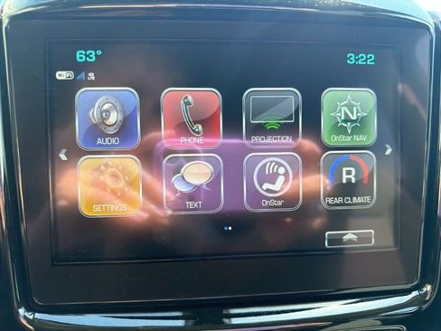 Used 2019 Chevrolet Traverse LT FWD image 19