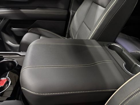 New 2026 GMC Yukon Elevation image 21