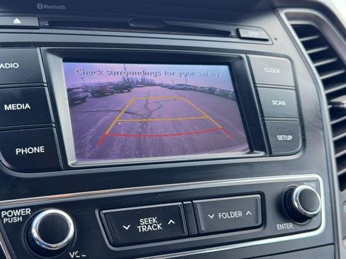 Used 2018 Hyundai Santa Fe Sport image 20