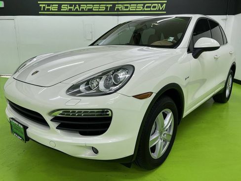 Used 2011 Porsche Cayenne S AWD/4WD image 5