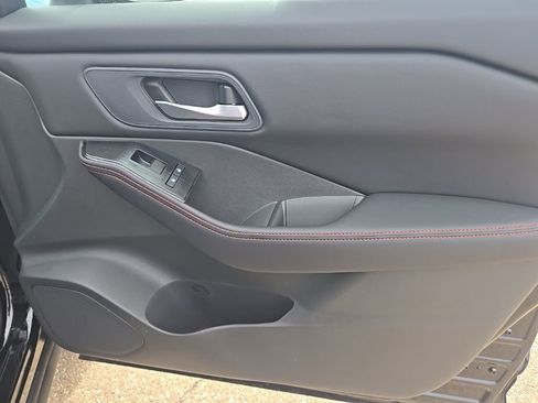 New 2026 Nissan Rogue SV image 27