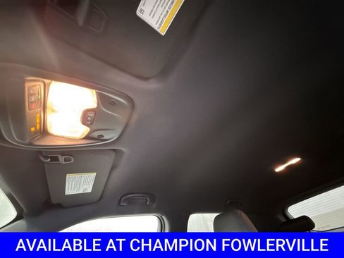 Used 2023 Chevrolet TrailBlazer RS w/ Convenience Package FWD image 19