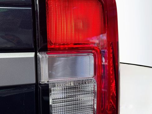 Used 2023 Ford Expedition Max XLT image 32