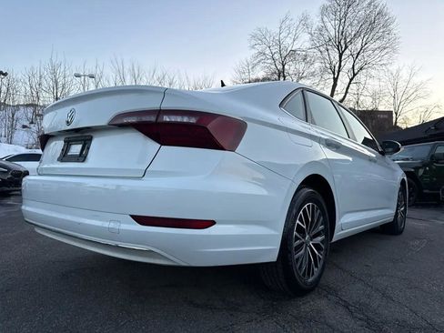 Used 2020 Volkswagen Jetta SE w/ SE Cold Weather Package image 12