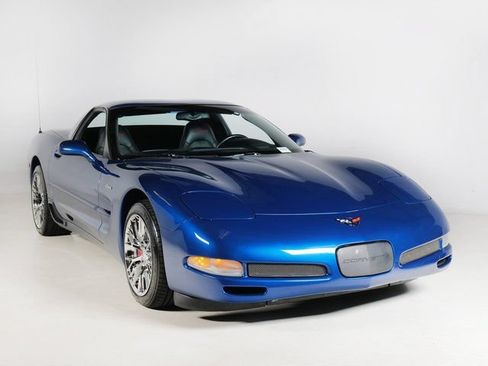 Used 2002 Chevrolet Corvette Z06 w/ Memory Pkg RWD image 10
