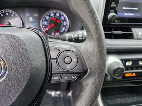 Used 2019 Toyota RAV4 XLE image 22