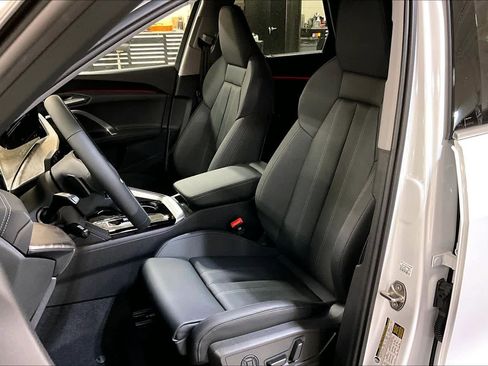 New 2025 Audi Q5 Premium Plus image 9