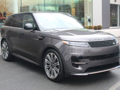 Used 2025 Land Rover Range Rover Sport Dynamic SE image 10