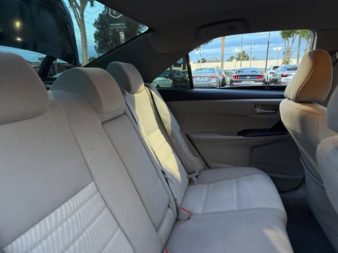 Used 2017 Toyota Camry LE image 18