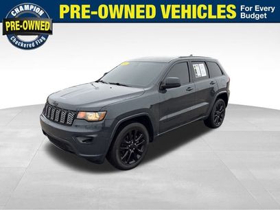 Used 2017 Jeep Grand Cherokee Altitude