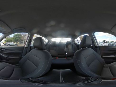 Used 2025 Nissan Altima 2.5 SV FWD image 42