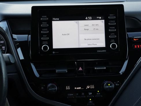 Used 2023 Toyota Camry SE image 12