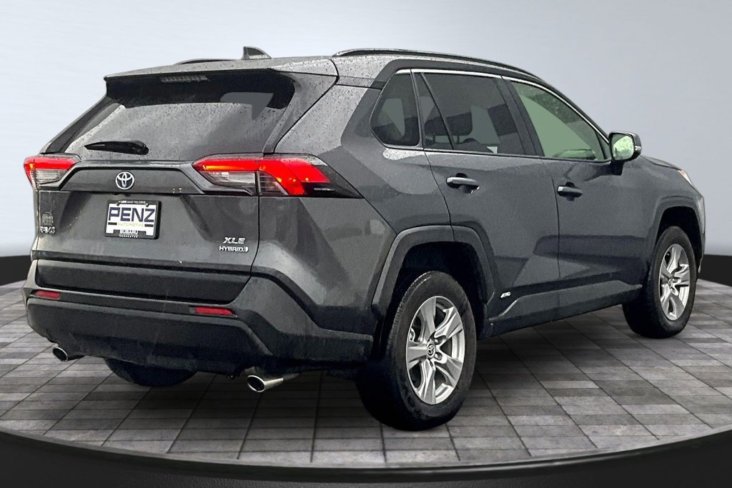 Used 2023 Toyota RAV4 XLE w/ XLE Grade Weather Package AWD/4WD image 6
