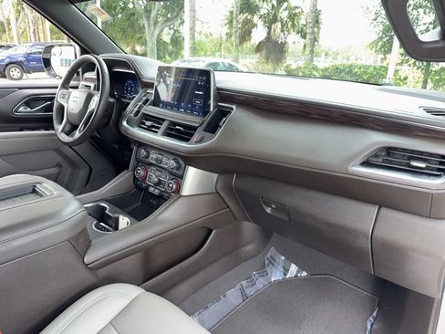 Used 2022 Chevrolet Tahoe LT image 17