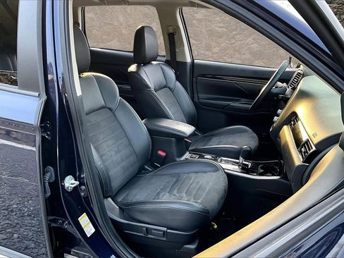 Used 2020 Mitsubishi Outlander ES image 7