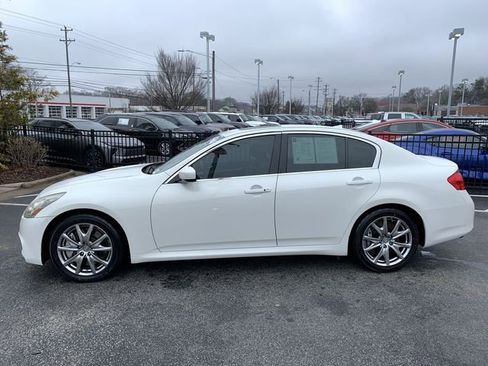Used 2011 INFINITI G37 Journey w/ Sport Pkg - RWD image 5