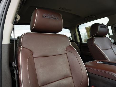 Used 2014 Chevrolet Silverado 1500 High Country w/ High Country Premium Package image 34