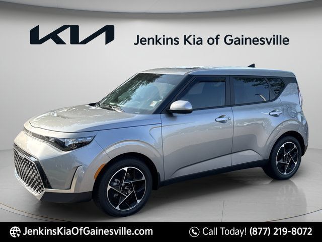 Used 2025 Kia Soul EX FWD image 3
