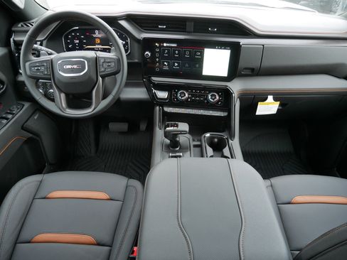 New 2026 GMC Sierra 1500 AT4 w/ Technology Package image 6
