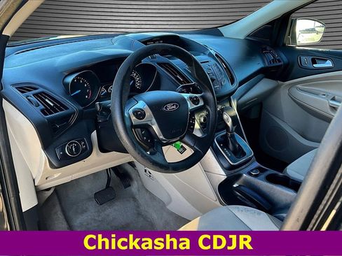Used 2014 Ford Escape SE image 16