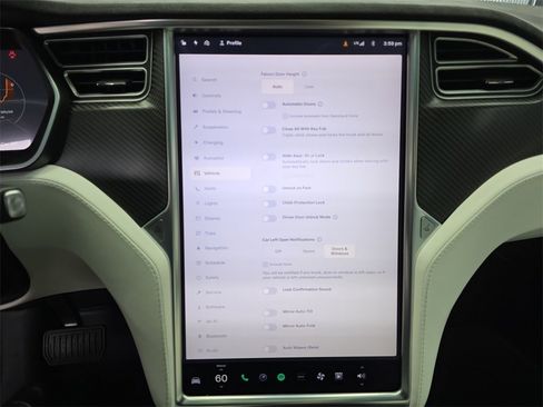 Used 2017 Tesla Model X 90D image 31